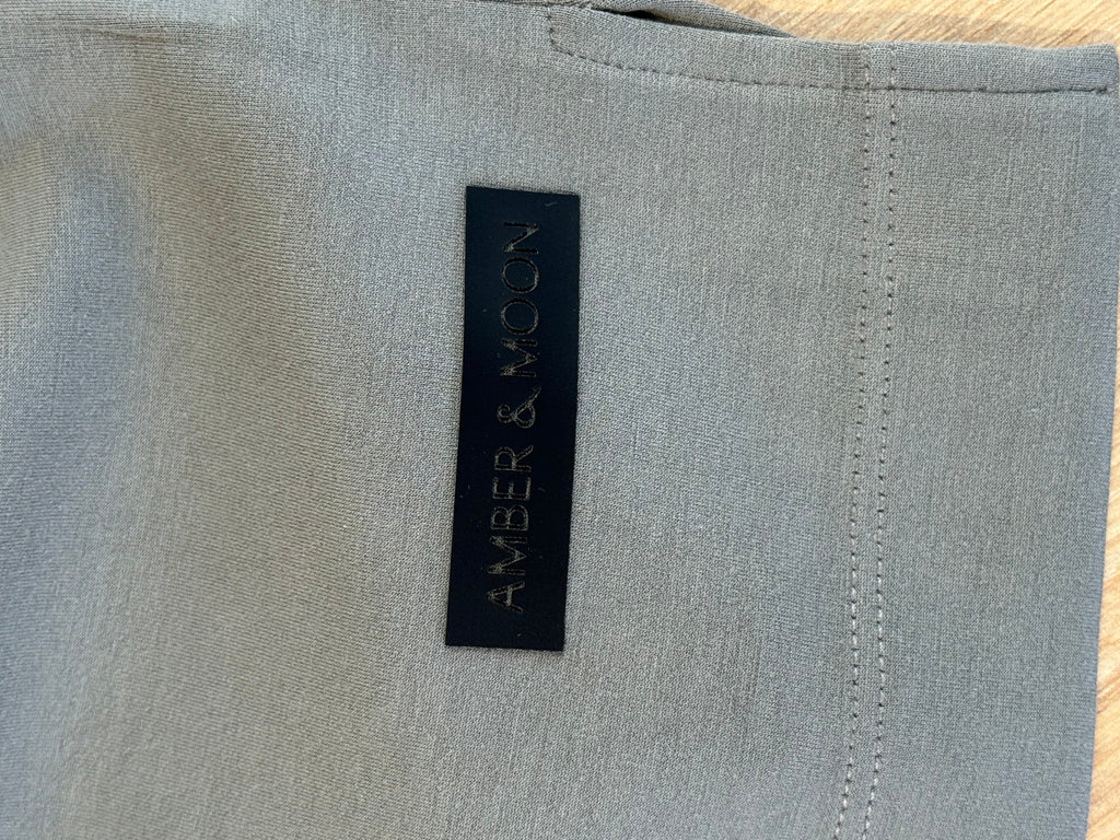 Basil Dress with Side Zippers Comfortable and Chic