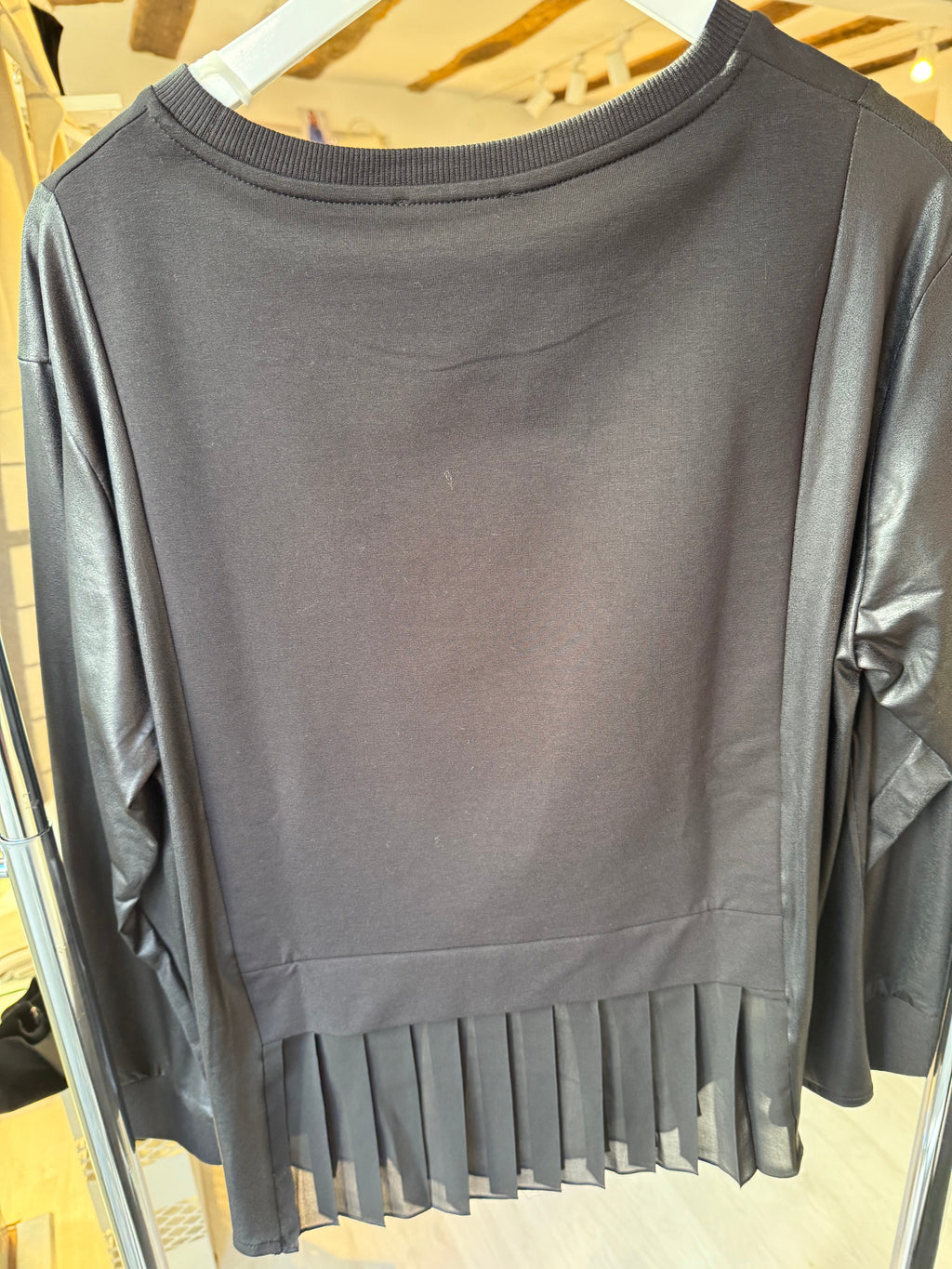 Black Sweatshirt with Pleated Hem & Satin-Finish Sleeves