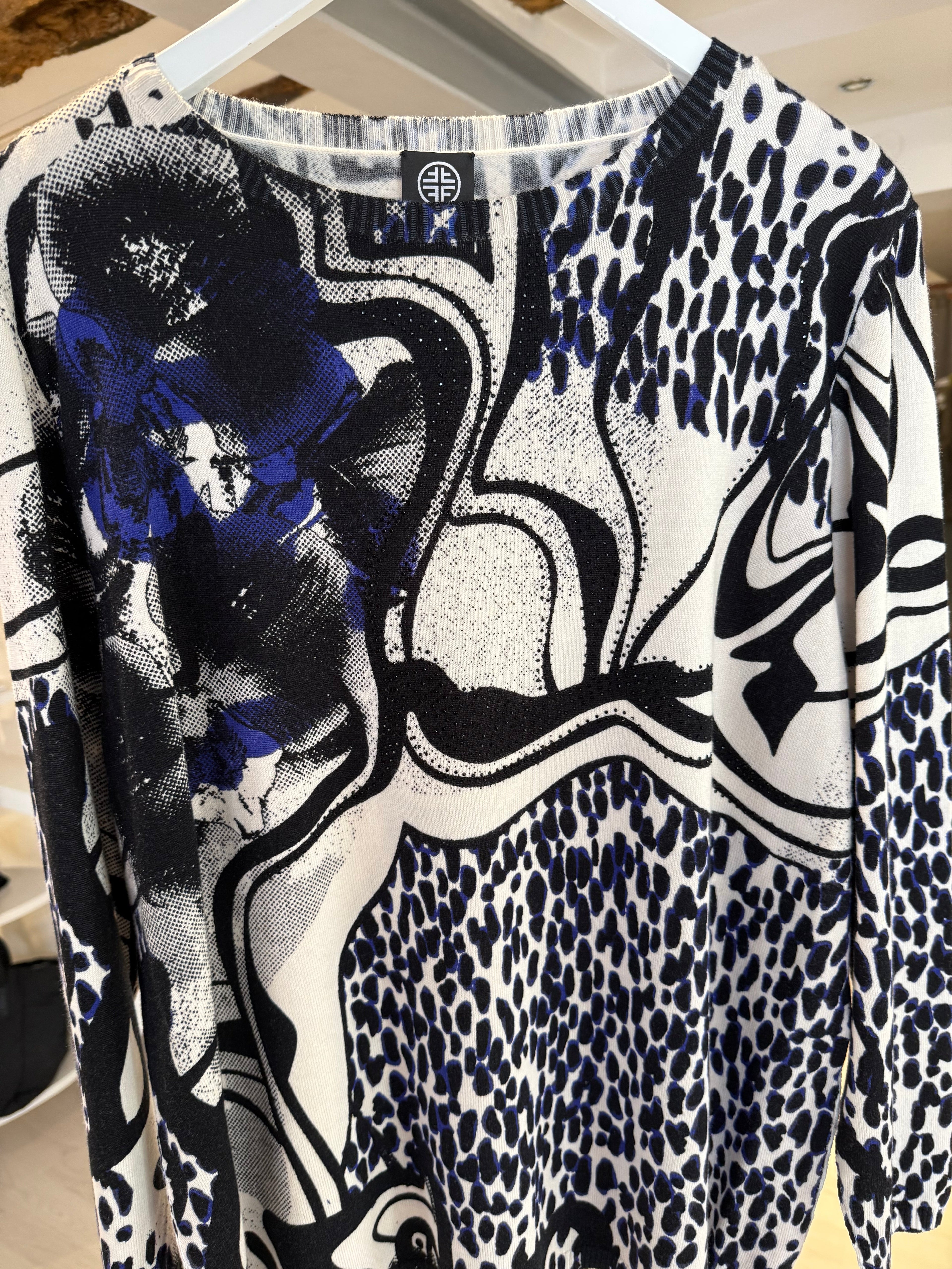 Sparkle Leo Pattern Top