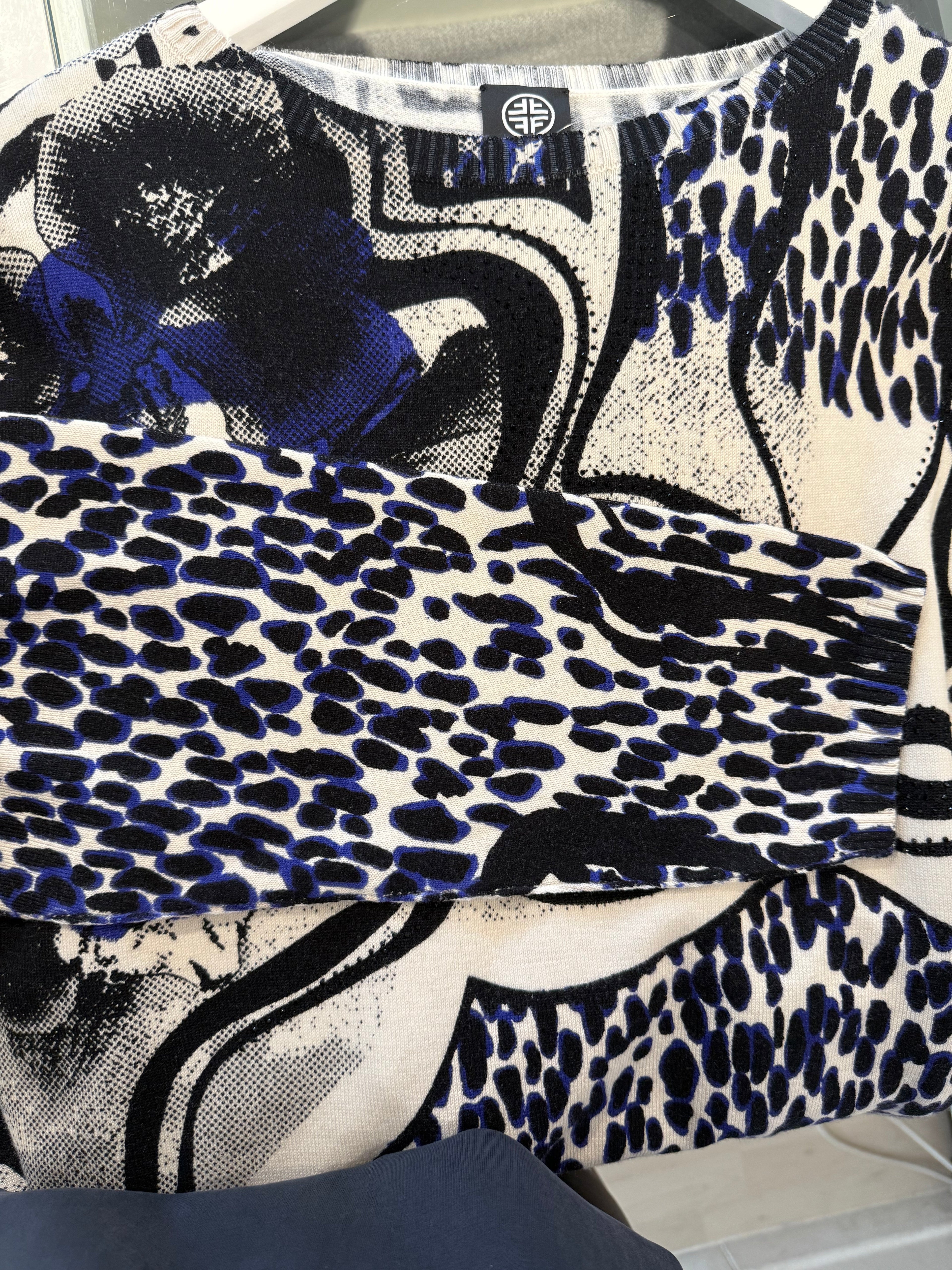 Sparkle Leo Pattern Top