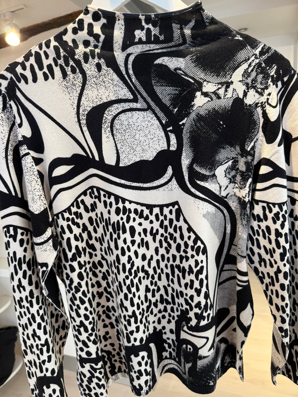 Sparkle Leo Pattern Top