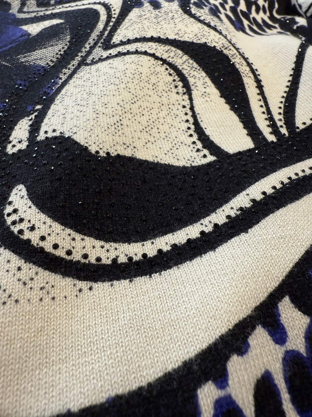 Sparkle Leo Pattern Top