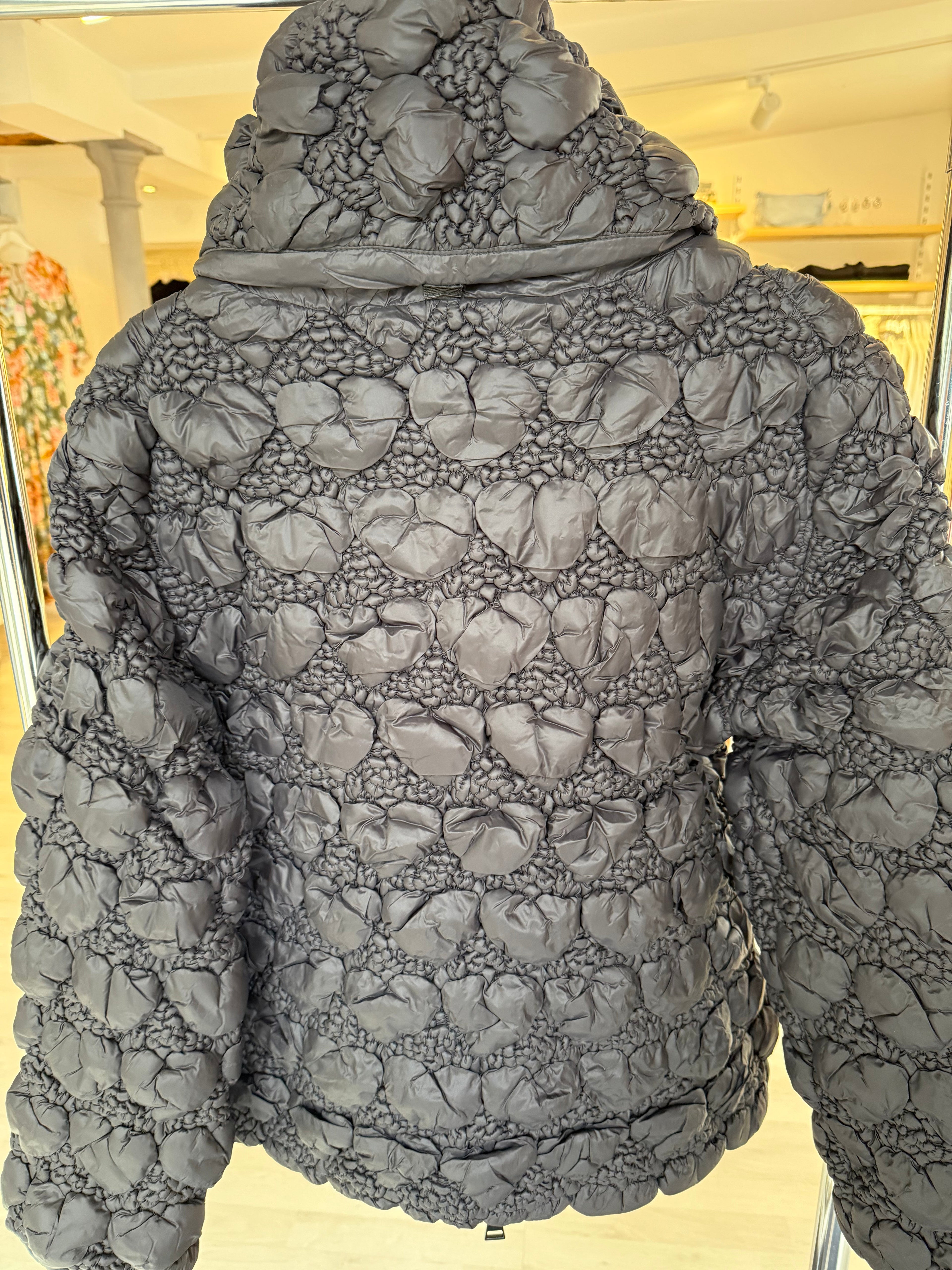 3D Bubble Effect Puffer Jacket Amber & Mode Black