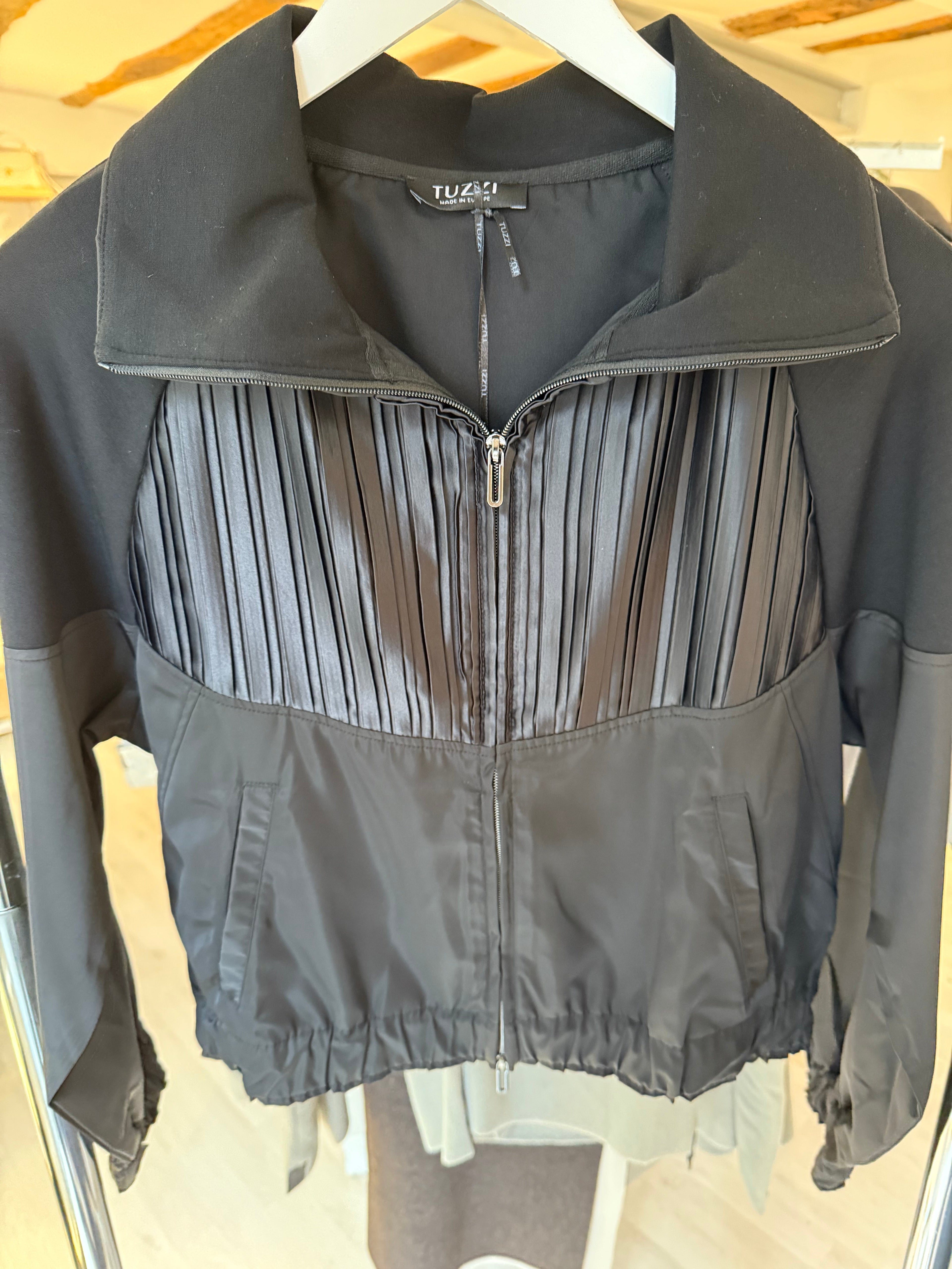 Sporty-Chic Zip Jacket with Pleated Front