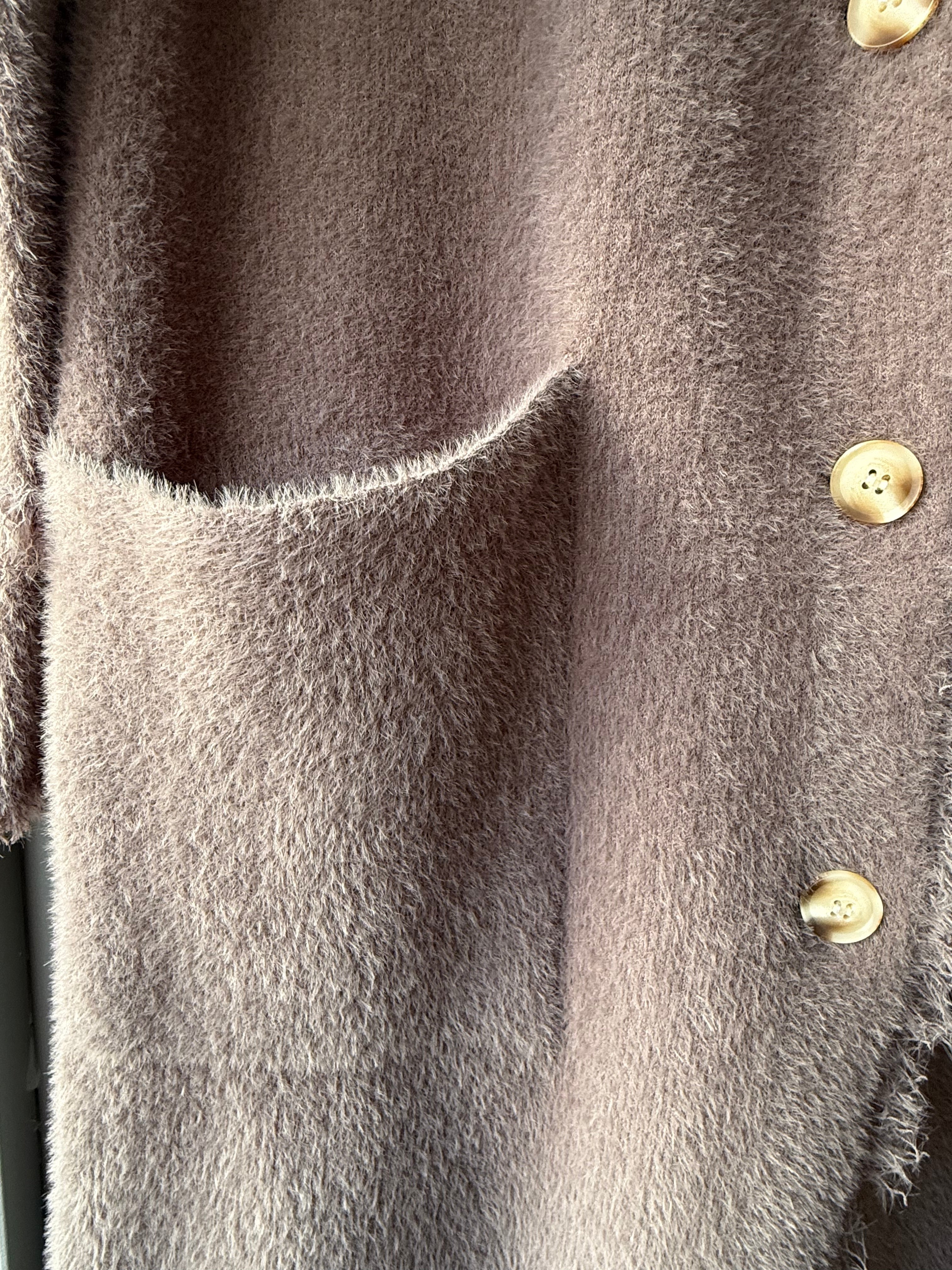 Single breasted cardigan with fringes