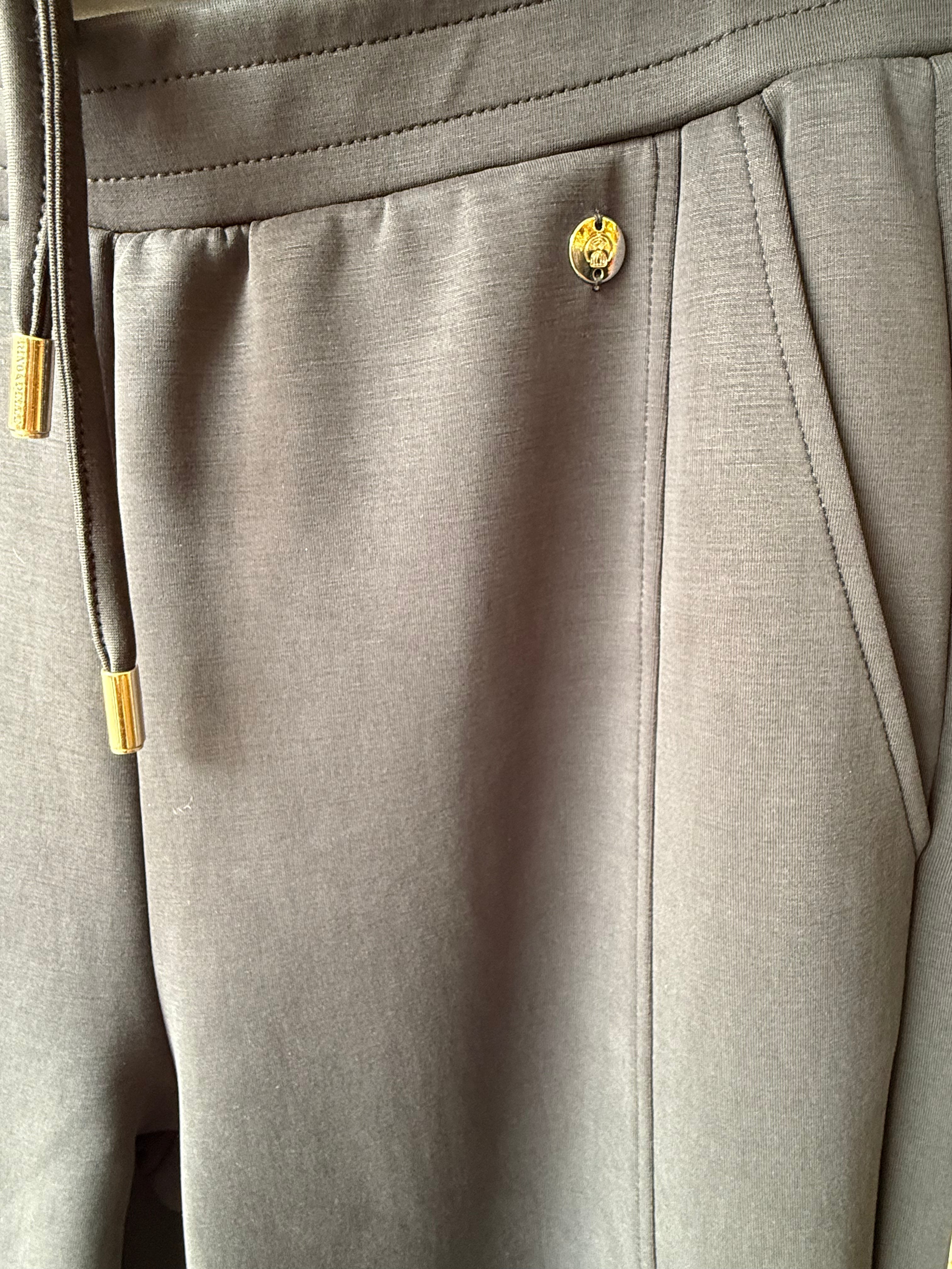 Regular length pants with straight wide leg