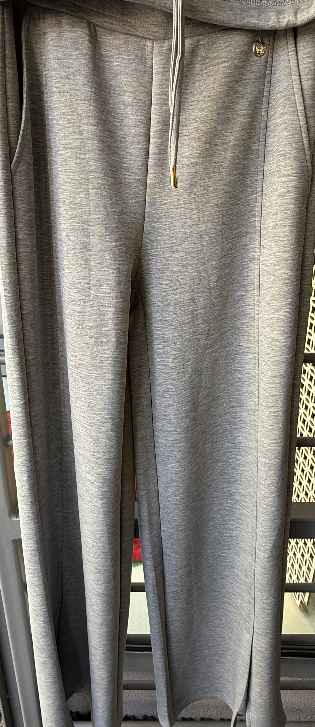 Regular length pants with straight wide leg Grey melange