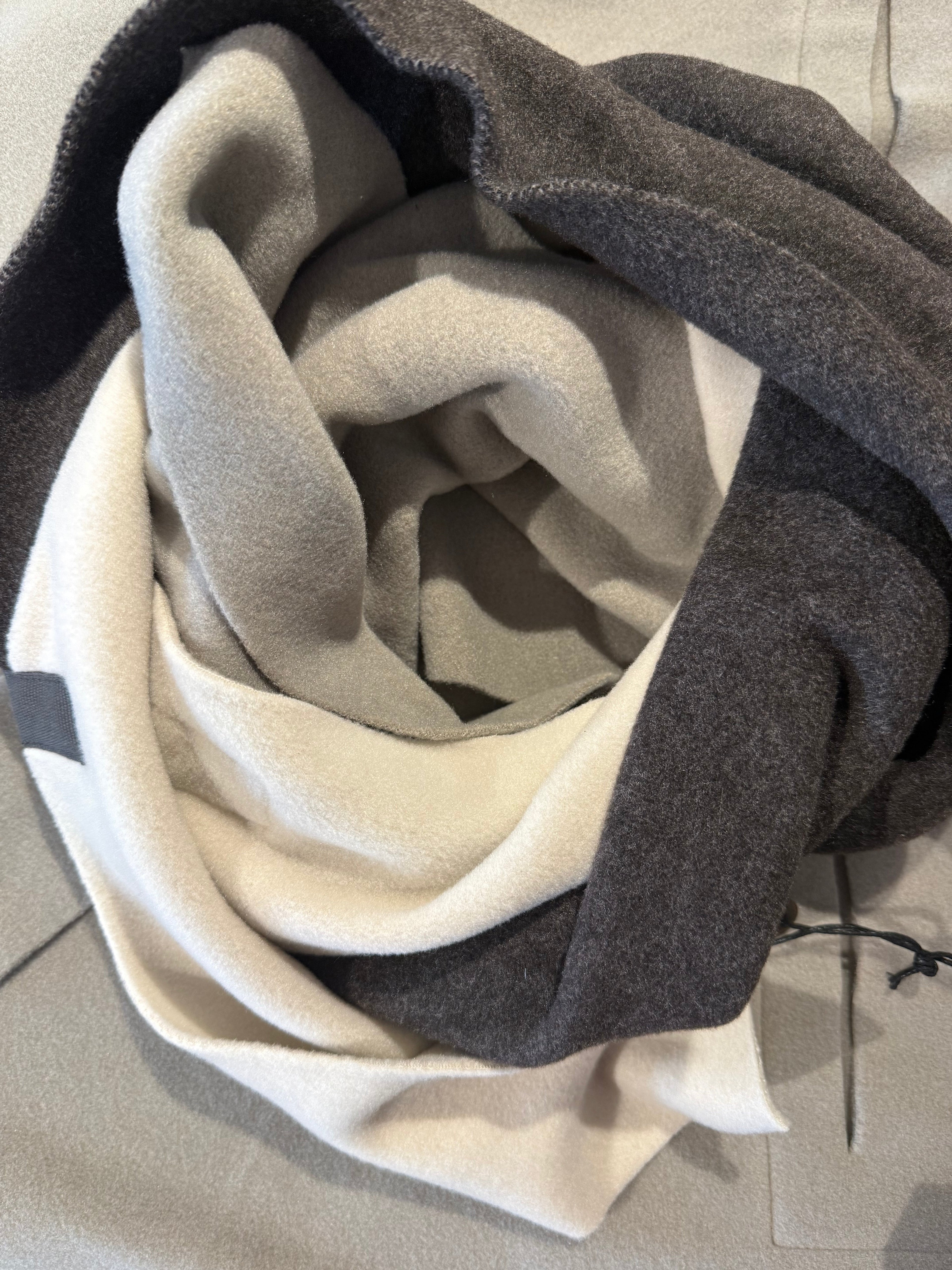 SCARF CHOKOLATE/ELEPH/KIT