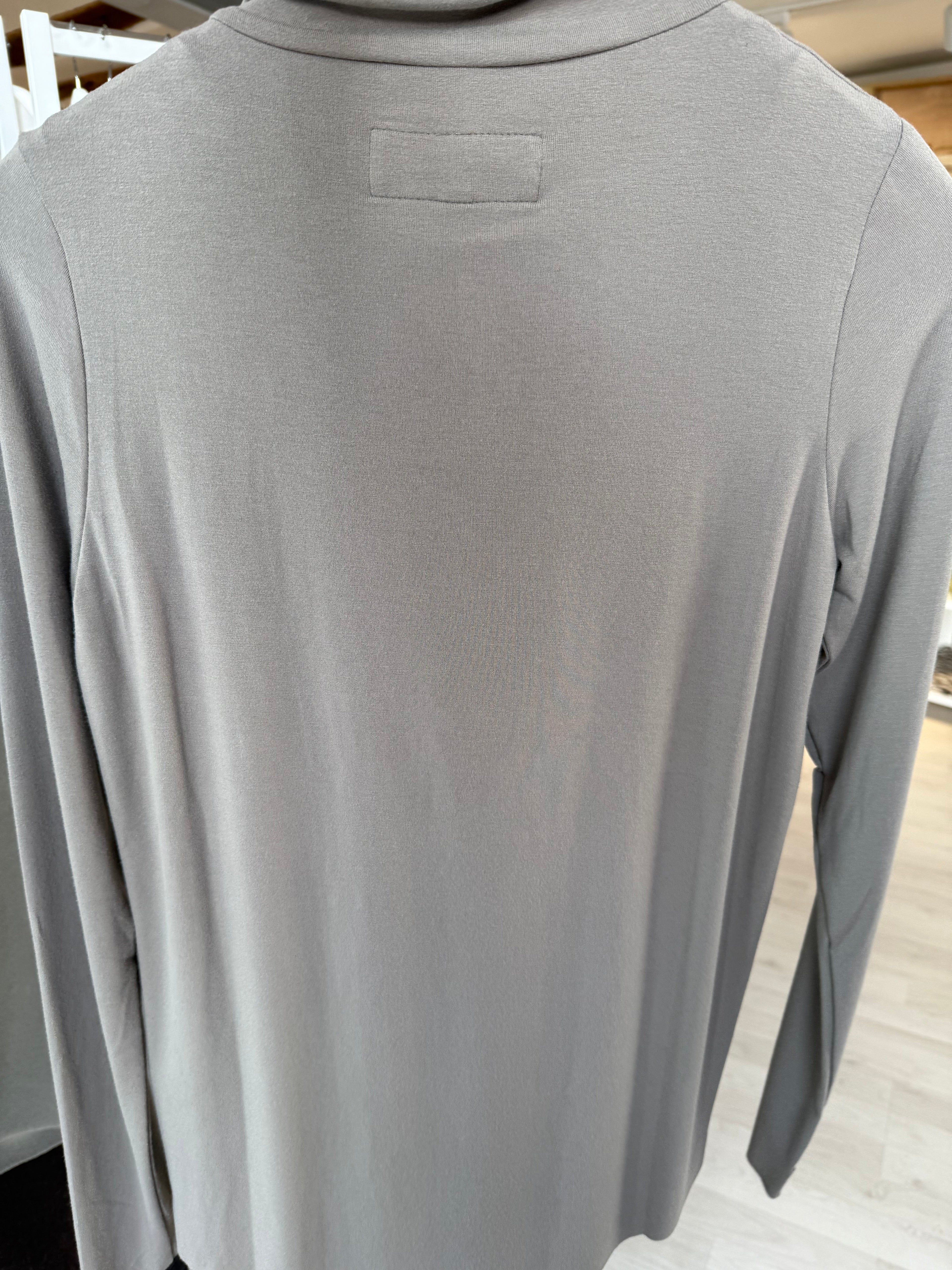 BLOUSE HIGH NECK ELEPHANT