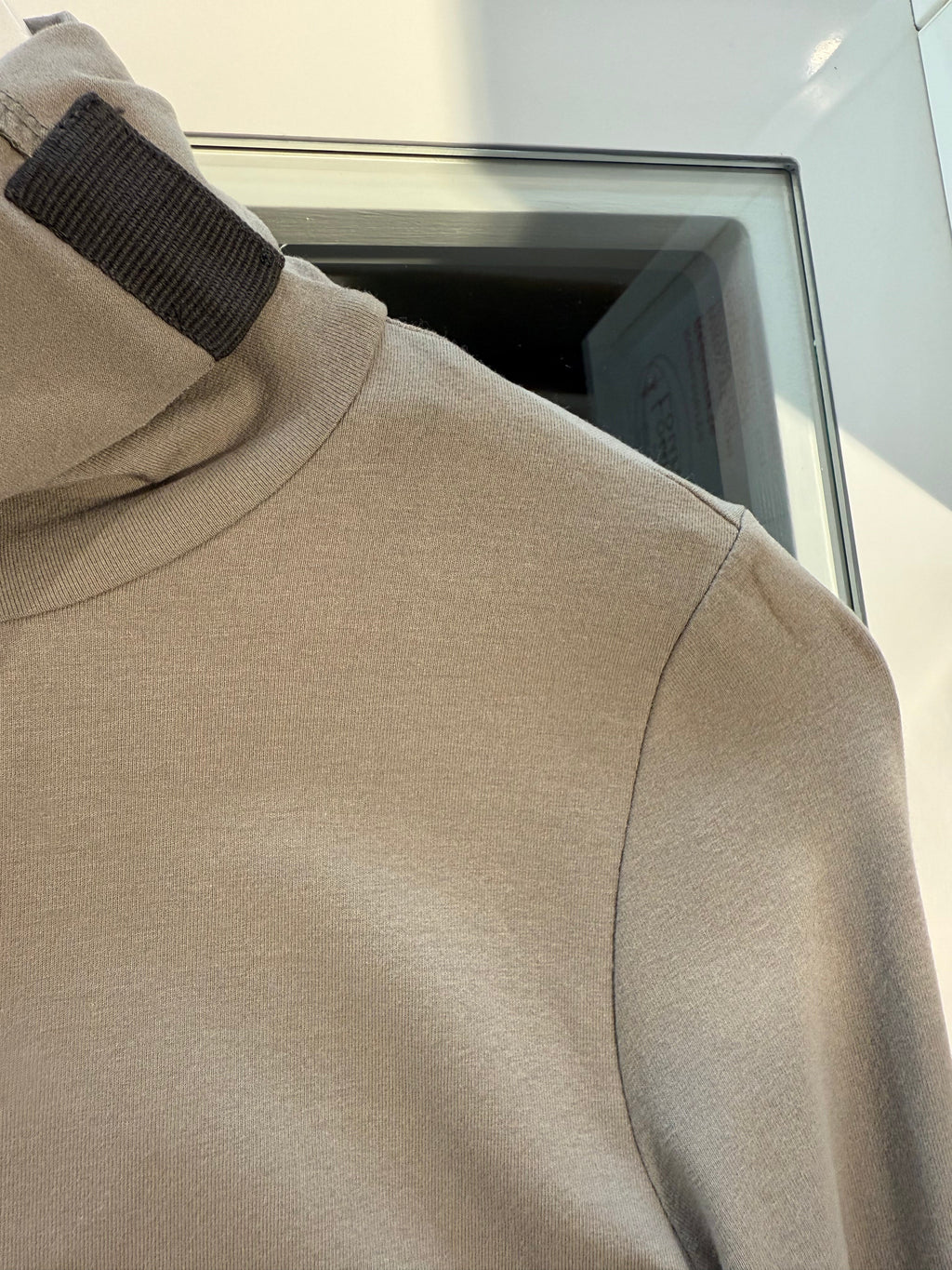 BLOUSE HIGH NECK ELEPHANT