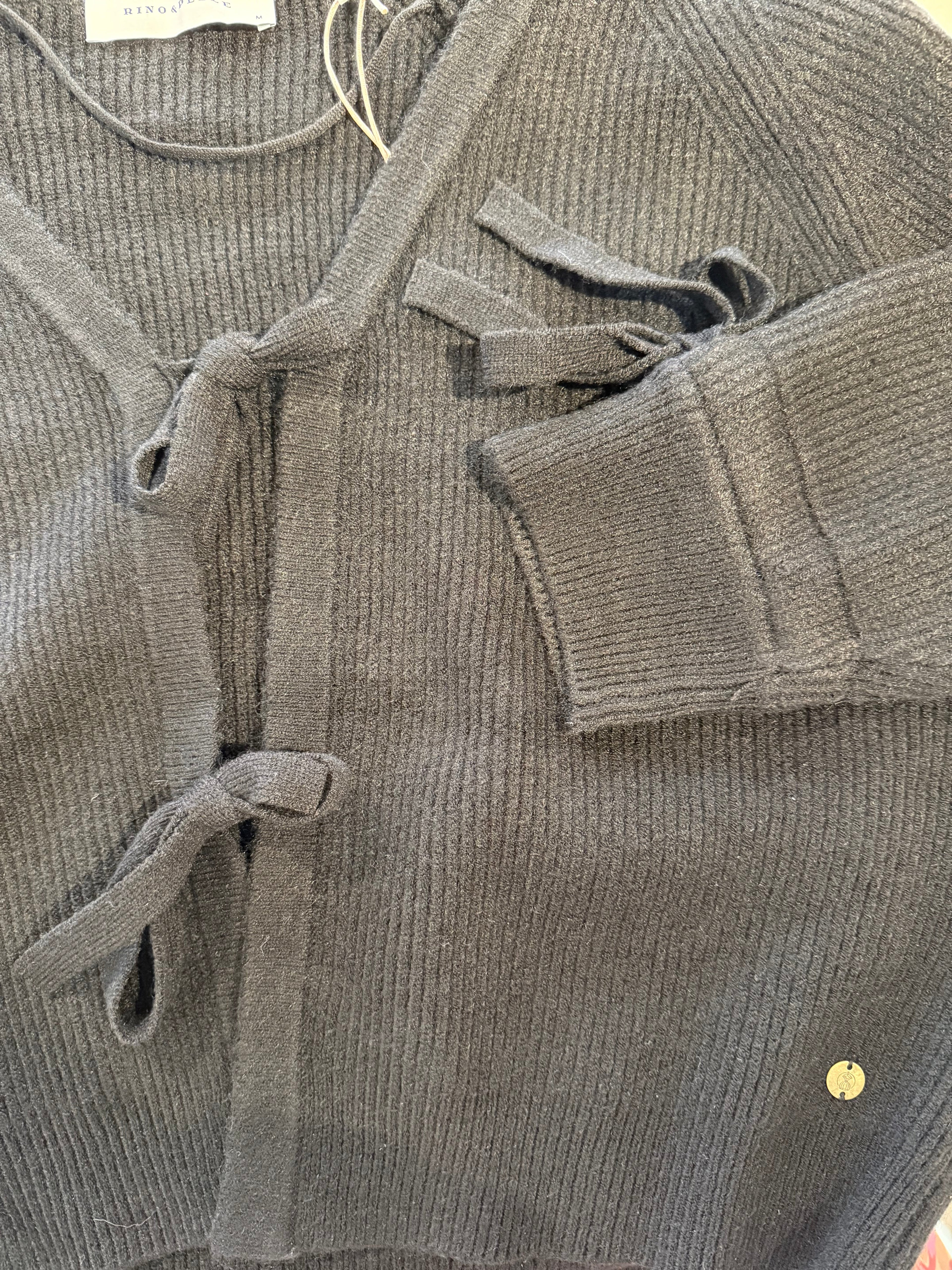 Knitted Cardigan with bows – Black