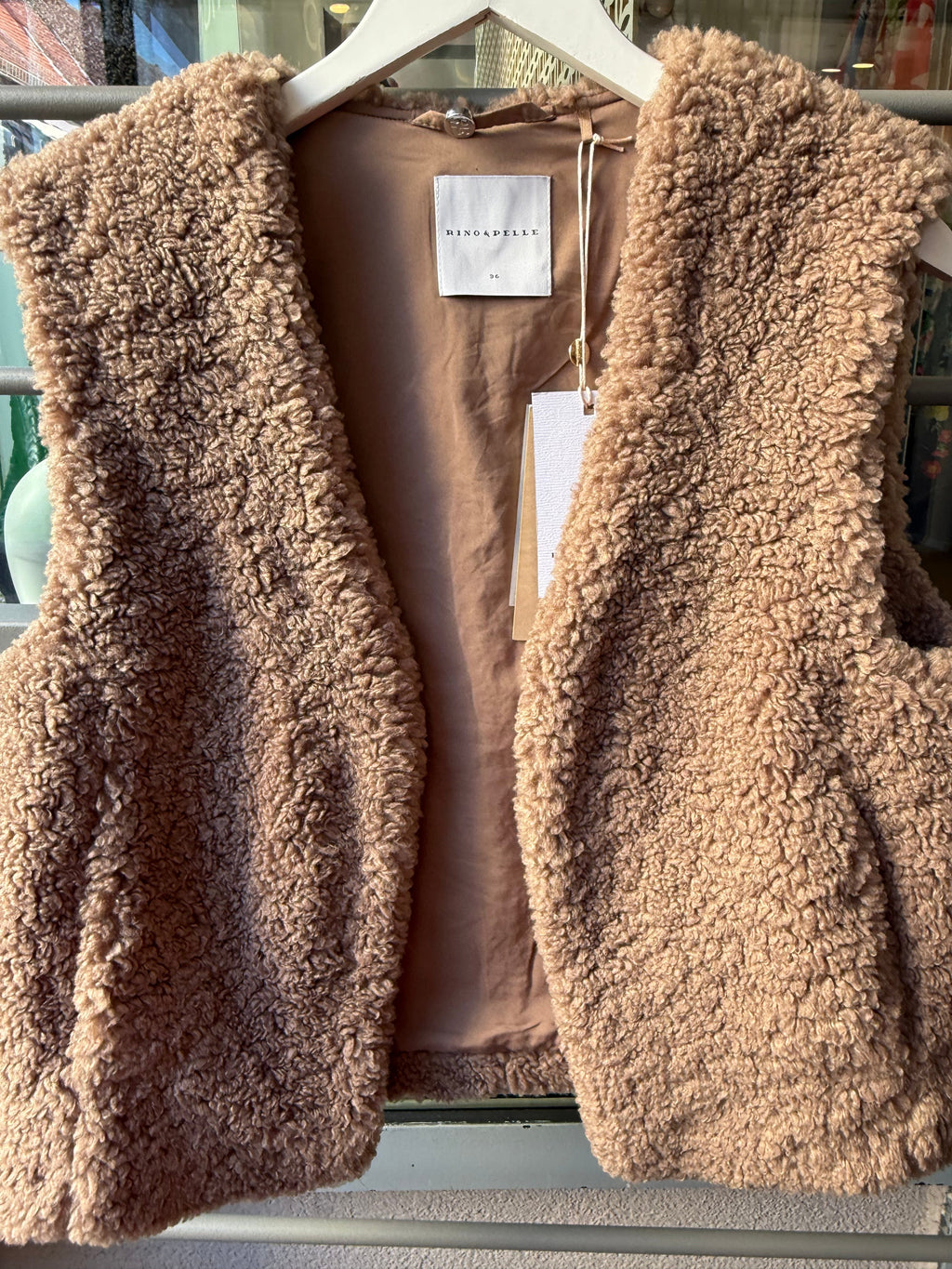 Cropped teddy waistcoat - Toffee