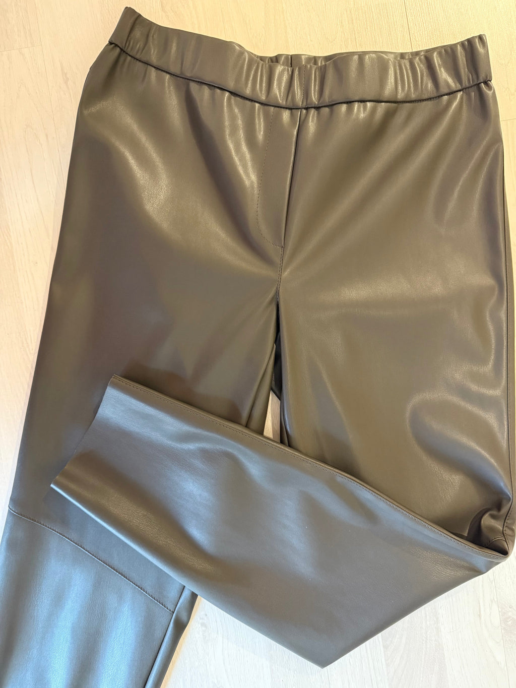 Faux Leather Pants with Decorative Back Pockets